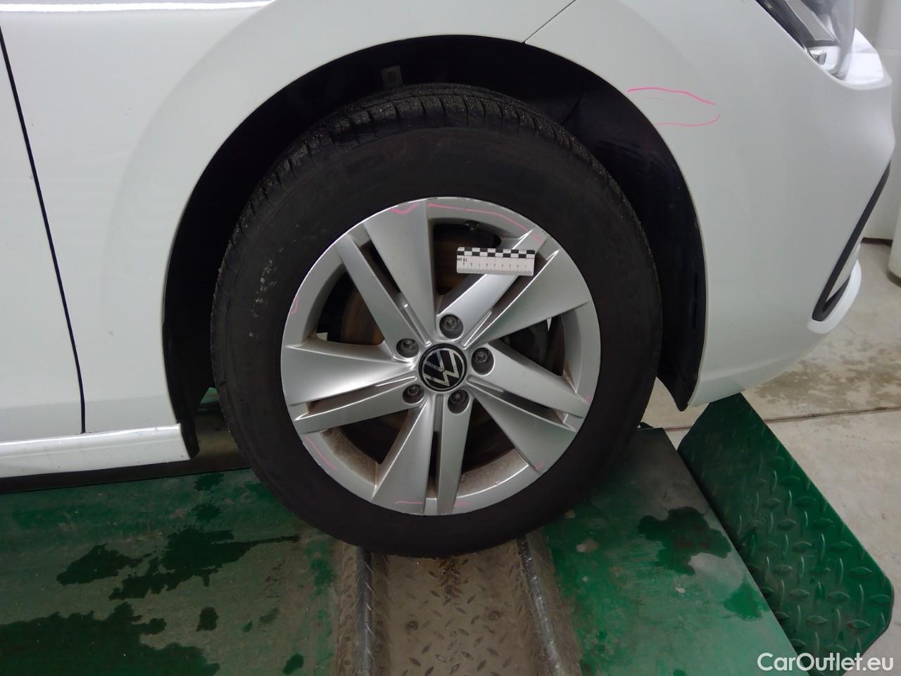  Volkswagen  Golf  SC 1.5 eTSI 130 Aut #31