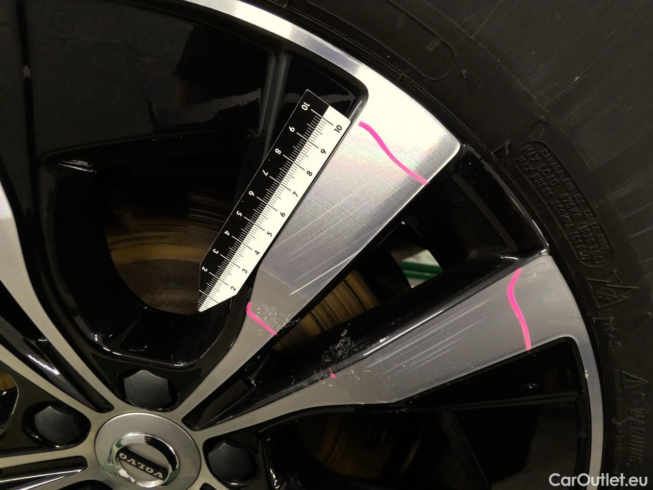  Volvo  XC60  T6 350 Co.Ed.Rec. AWD Aut #9