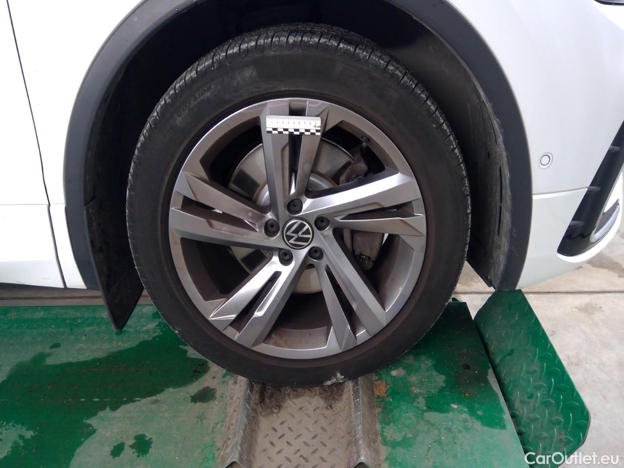  Volkswagen  Tiguan  eHyb 180 R-line Aut #51