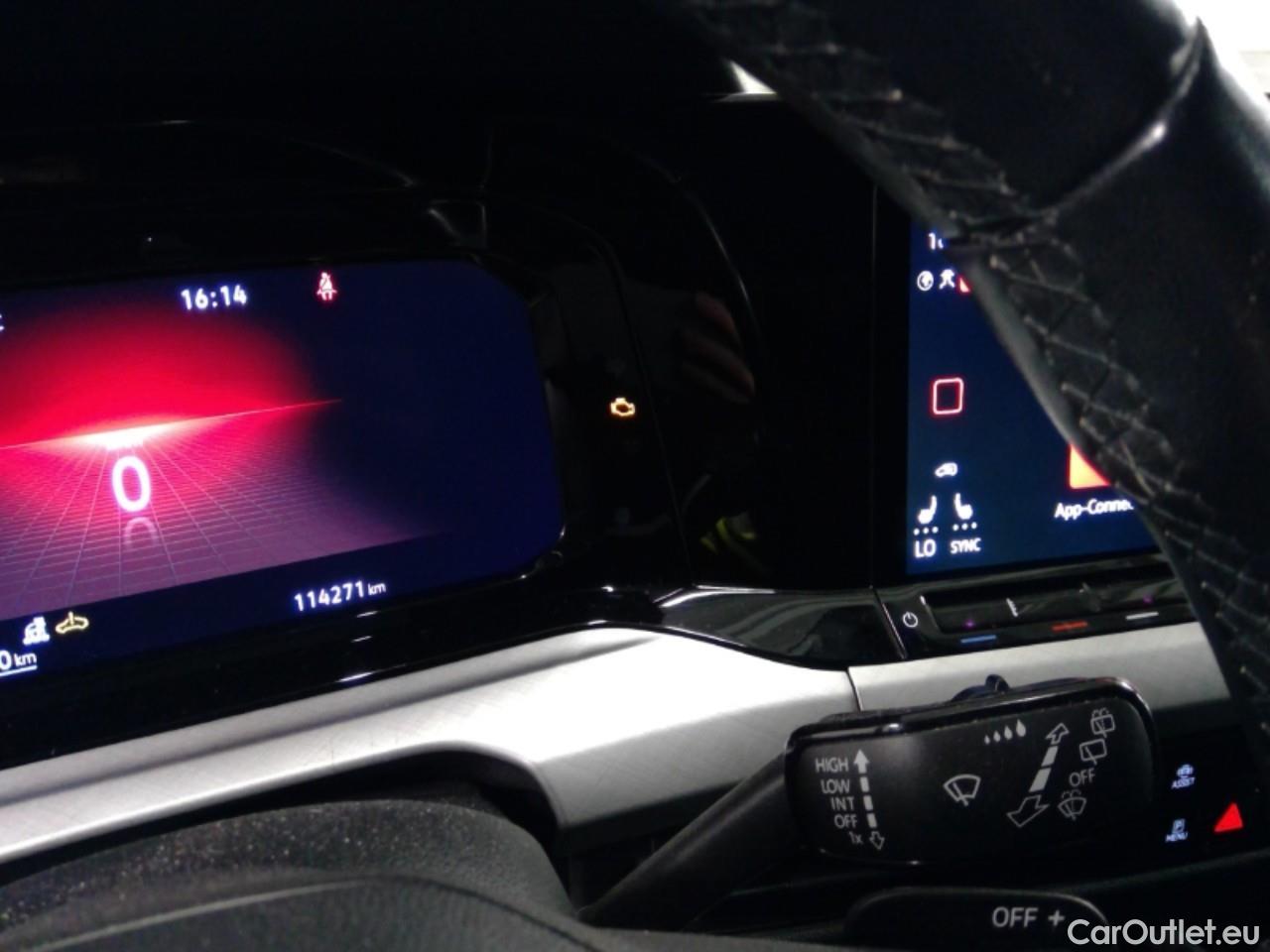  Volkswagen  Golf  SC 1.5 eTSI 130 Aut #6