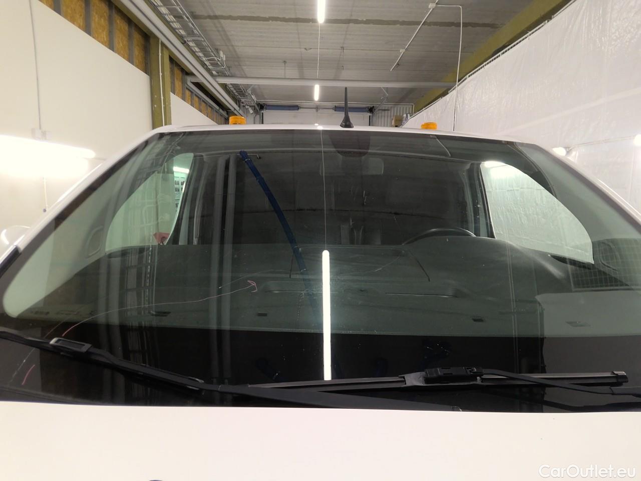  Peugeot  Expert e- 136 75kWh L2 PRO+ #23