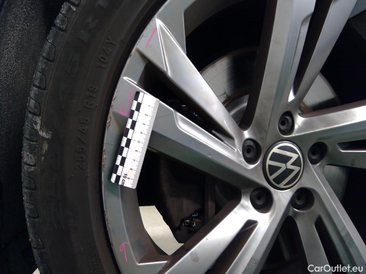  Volkswagen  Tiguan  eHyb 180 R-line Aut #7