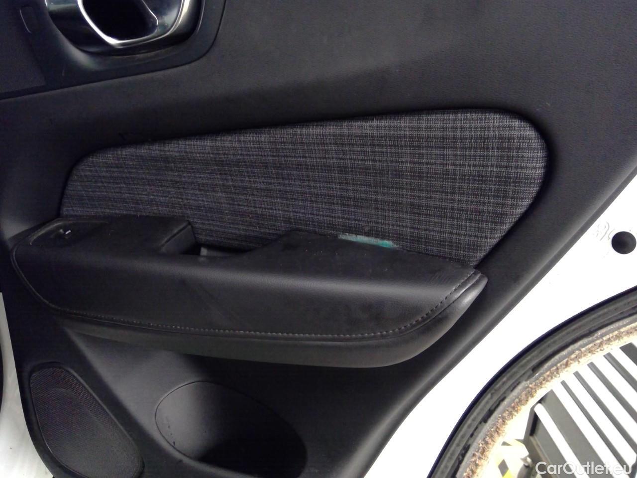  Volvo  XC60  T6 350 Co.Ed.Rec. AWD Aut #11