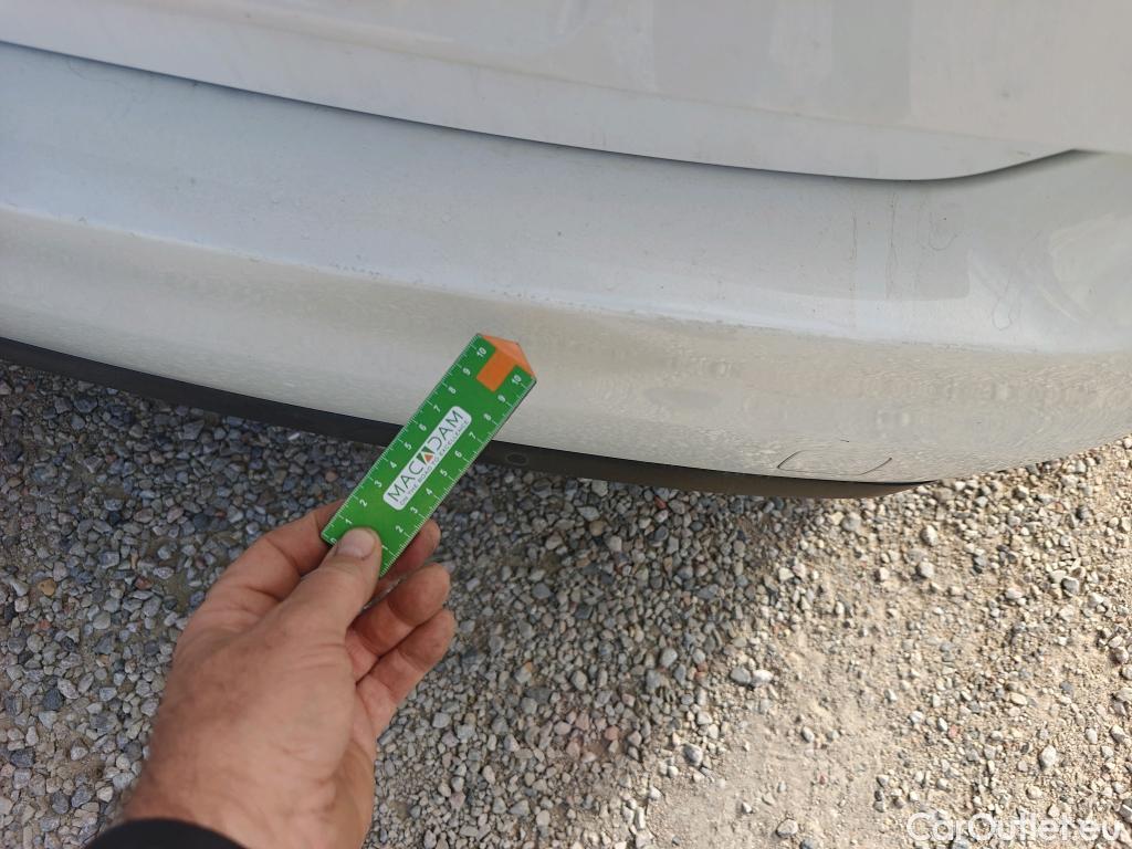  Peugeot  308 PEUGEOT  / 2017 / 5P / berlina con portón 5p Style BlueHDi 130 S&S #14