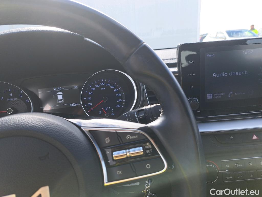  KIA  XCeed KIA  / 2019 / 5P / todoterreno 1.0 T-GDi Drive 88kW (120CV) #32