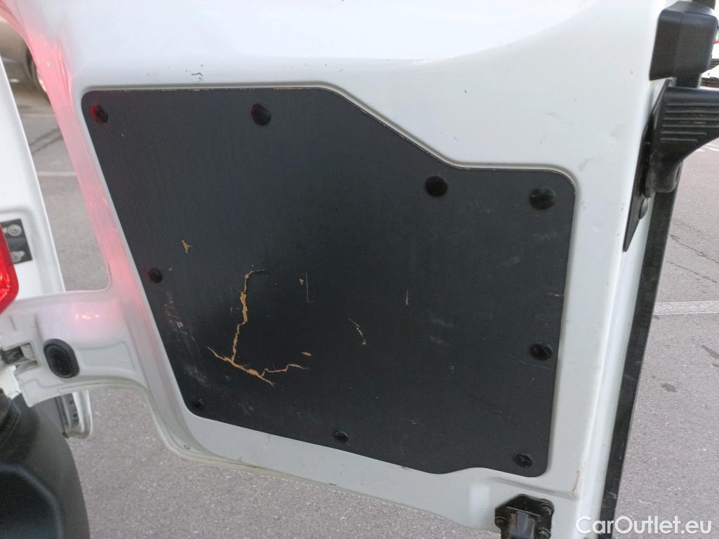  Opel  Vivaro OPEL  / 2019 / 4P / furgón 1.5 Diésel 74kW(100CV)M Std Exp #7