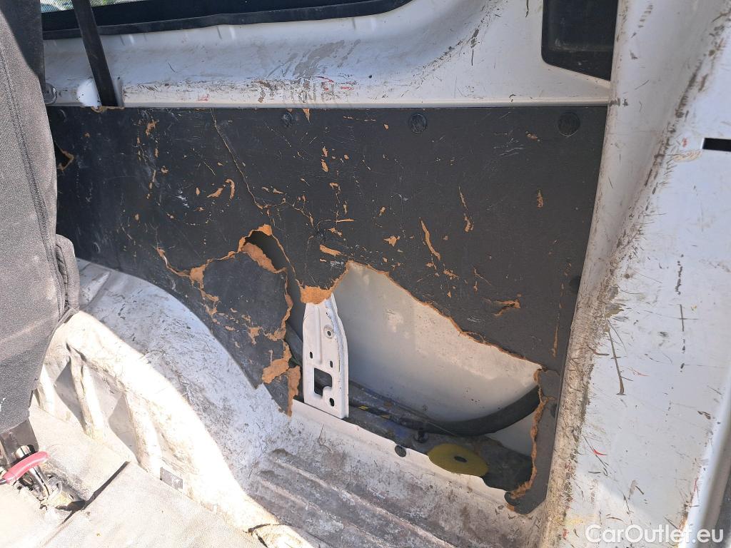  Citroen  Jumpy CITROEN  / 2016 / 4P / combi Combi Talla XL BlueHDi 120 S&S Confort #67