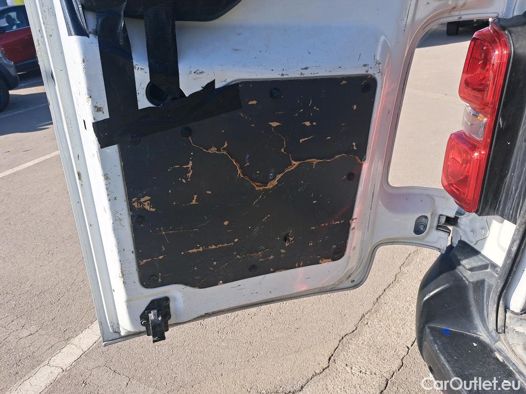  Citroen  Jumpy CITROEN  / 2016 / 4P / combi Combi Talla XL BlueHDi 120 S&S Confort #72