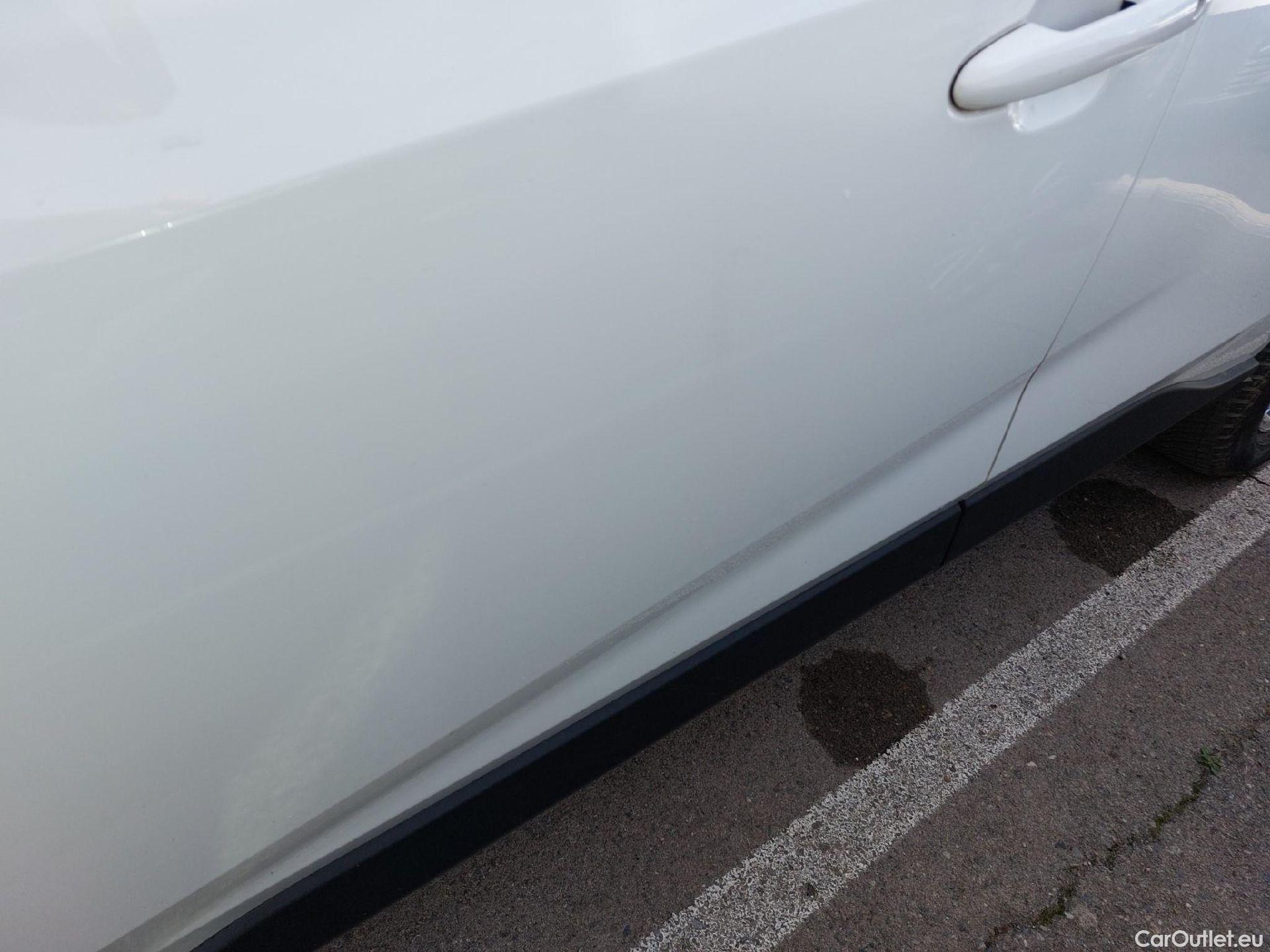  Toyota  RAV4 TOYOTA  / 2018 / 5P / todoterreno 2.5l 220H Advance 4WD #7