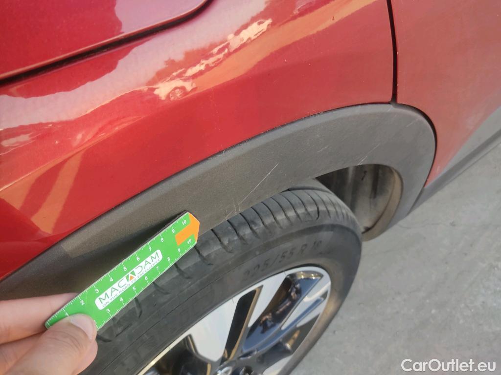  Opel   Grandland X OPEL / 2017 / 5P / todoterreno 1.2 Turbo Ultimate Auto #24