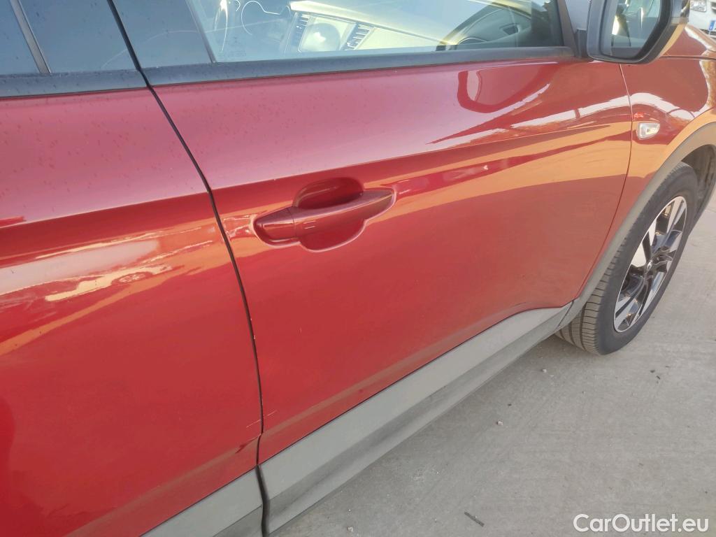  Opel   Grandland X OPEL / 2017 / 5P / todoterreno 1.2 Turbo Ultimate Auto #5