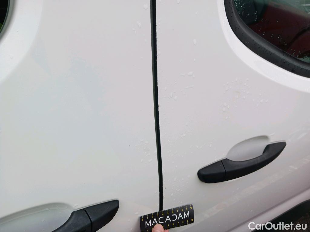  Citroen  Berlingo CITROEN  COMBI Talla M BlueHDi 100 S&S LIVE (IND) #38