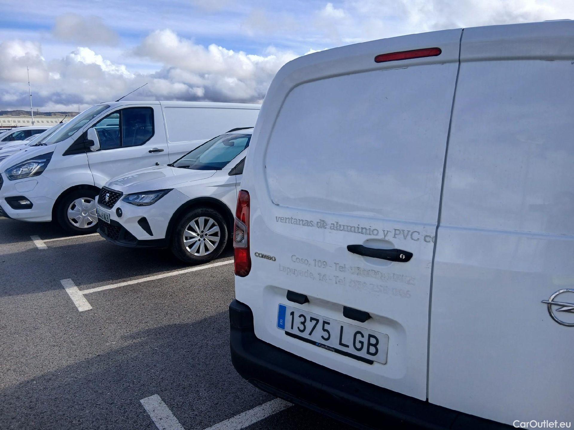  Opel  Combo OPEL  / 2018 / 3P / furgón derivado de turismo 1.5 TD S/S 75kW (100CV) Express L H1 650 (CX) #35