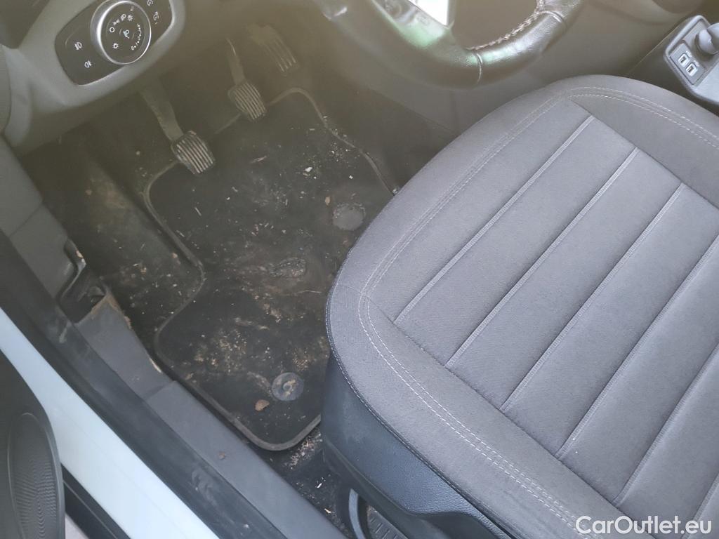  Ford  Grand Tourneo FORD  Connect / 2013 / 5P / monovolumen 1.5 TDCi 74kW (100CV) Titanium #17