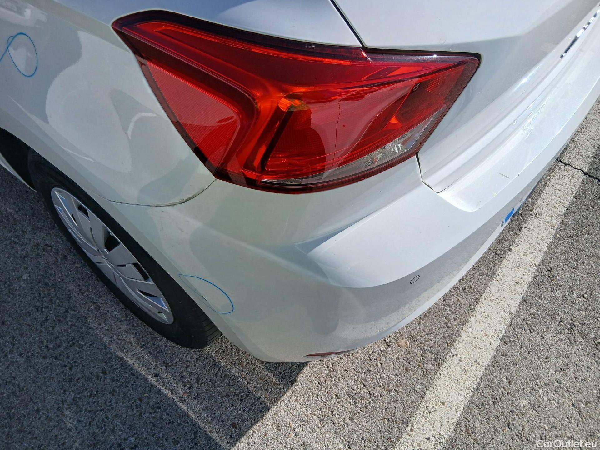  Seat  Ibiza SEAT  / 2017 / 5P / berlina con portón 1.0 MPI 59kW (80CV) Reference Plus(SP) #23