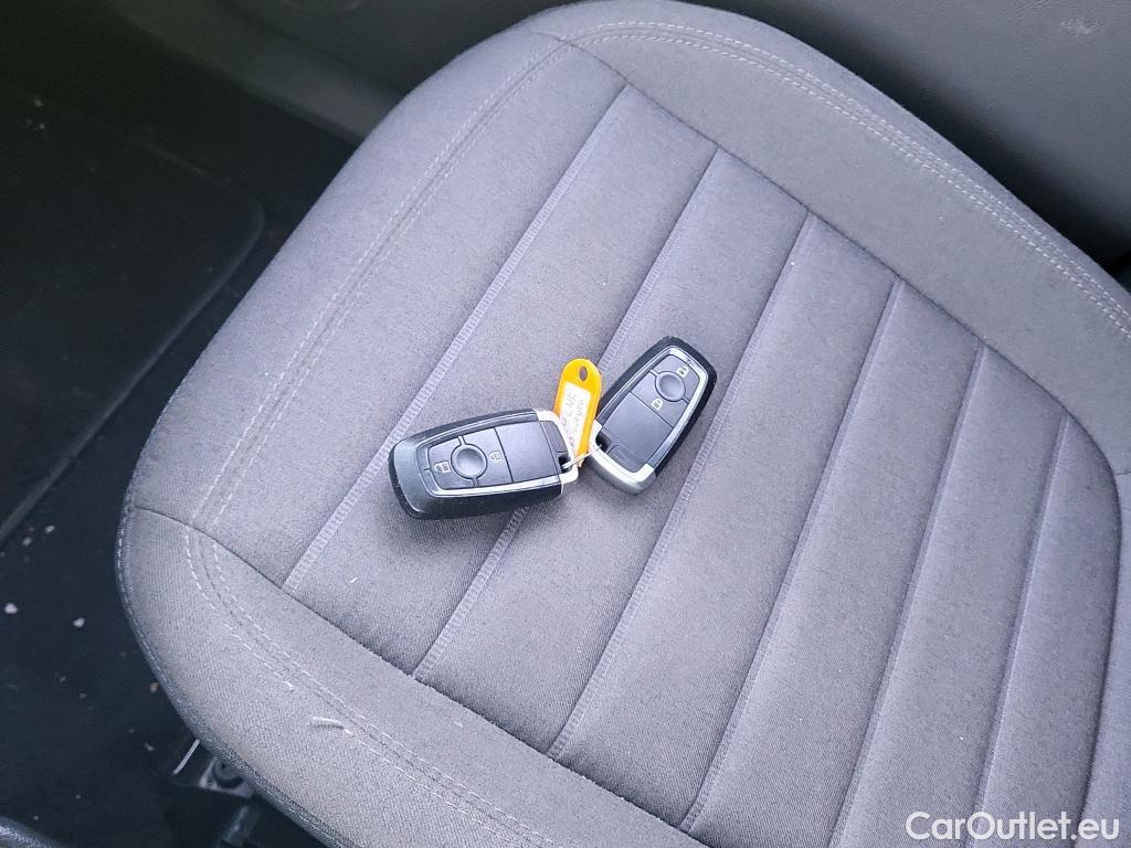  Ford  Grand Tourneo FORD  Connect / 2013 / 5P / monovolumen 1.5 TDCi 74kW (100CV) Titanium #12