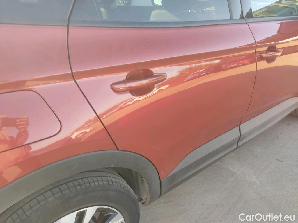  Opel   Grandland X OPEL / 2017 / 5P / todoterreno 1.2 Turbo Ultimate Auto #11