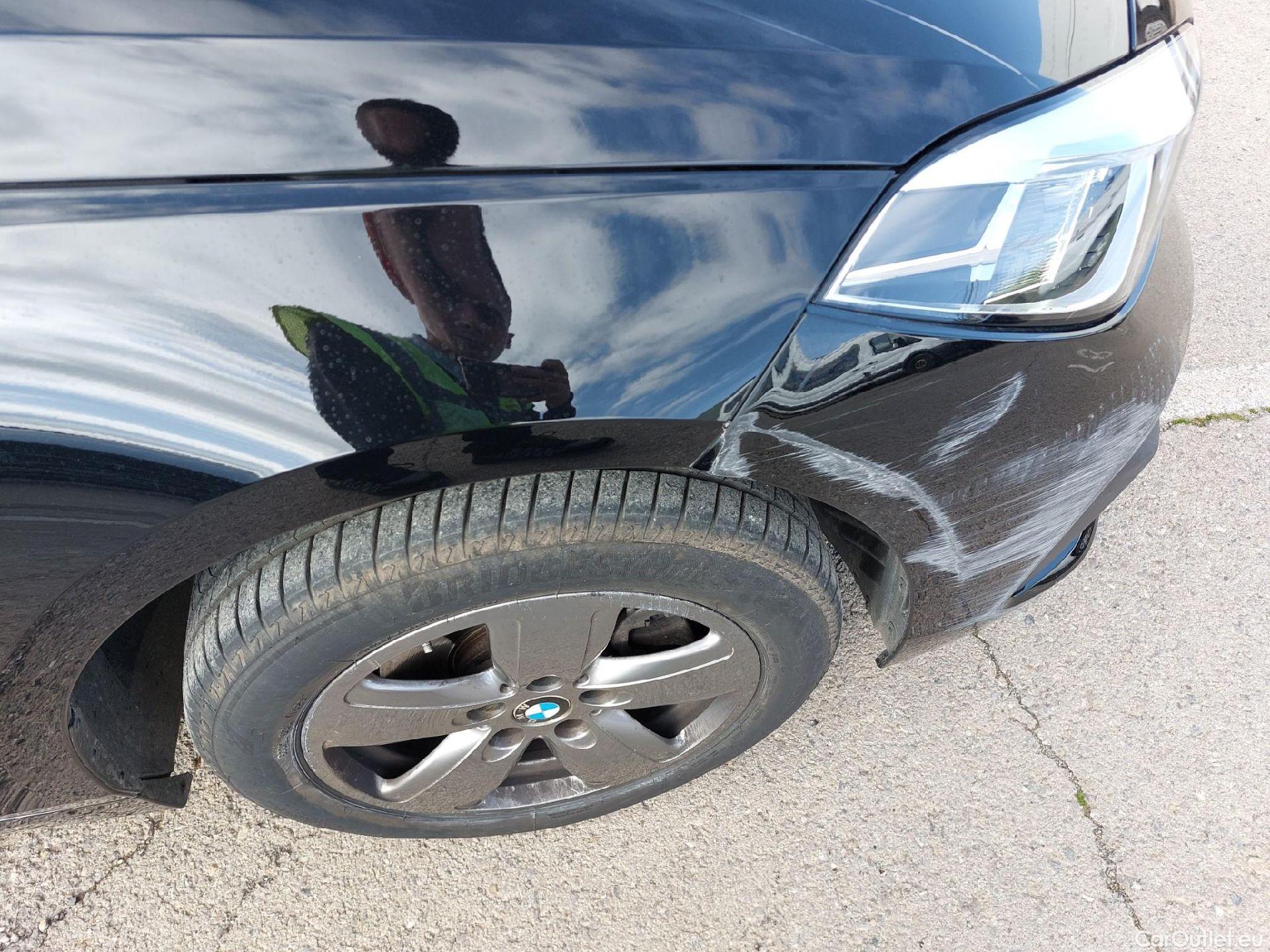  Bmw  Serie 1 BMW  / 2019 / 5P / berlina con portón 118i #38