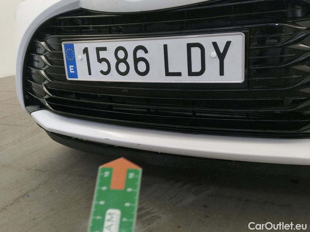  Toyota  Yaris TOYOTA  / 2017 / 5P / berlina con portón 1.5 100H Active #22