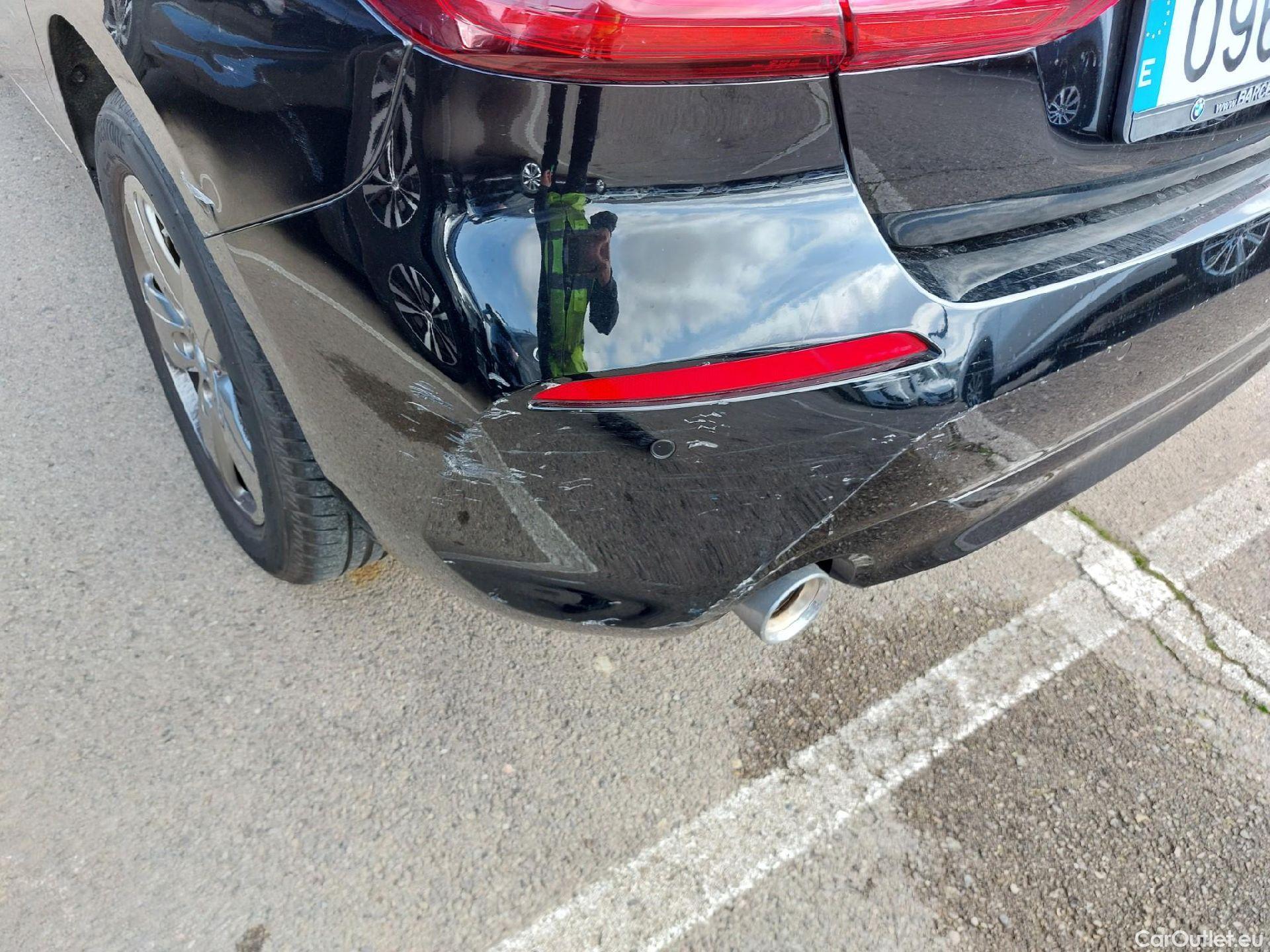  Bmw  Serie 1 BMW  / 2019 / 5P / berlina con portón 118i #21