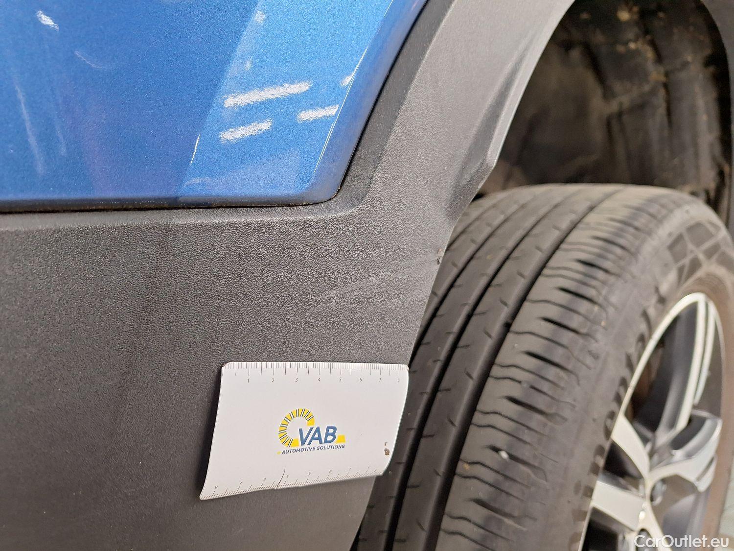  Volvo  XC 40 Volvo, XC40 '17, Volvo XC40 T3 Geartronic R-Design 5d #13