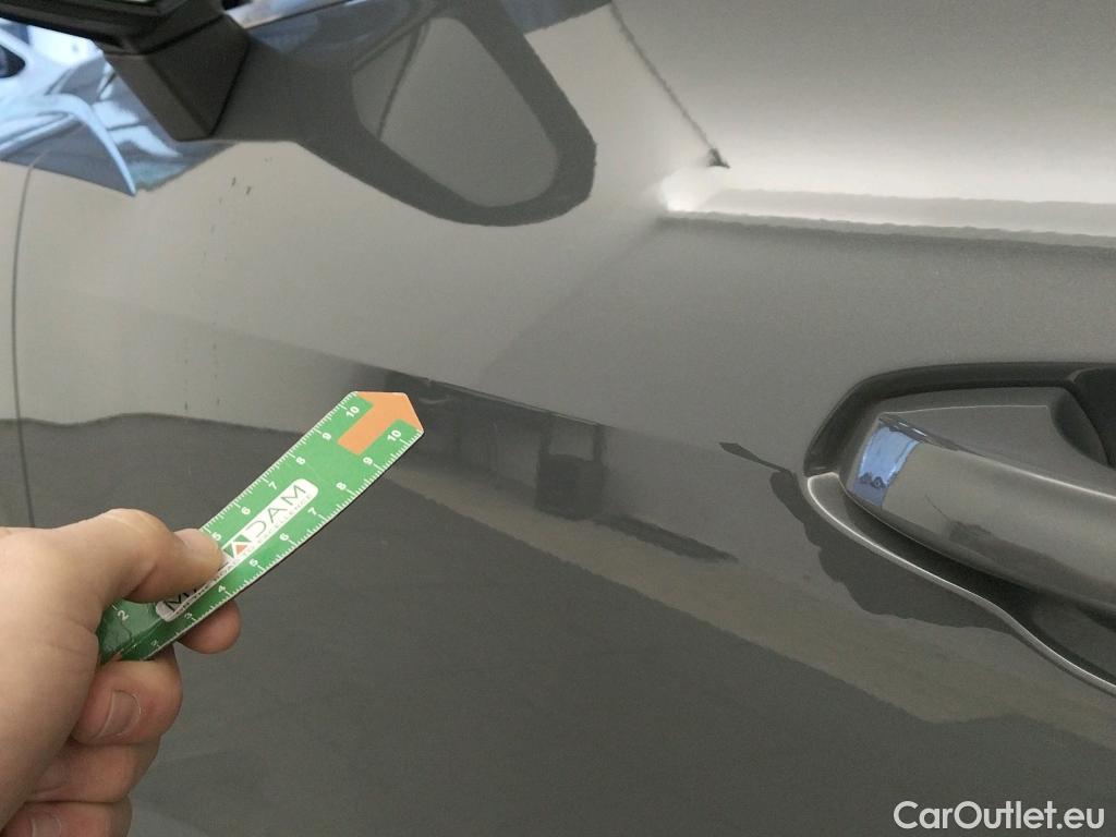  Audi  Q3 AUDI  Sportback / 2019 / 5P / todoterreno 40 TFSI quattro Advanced #6