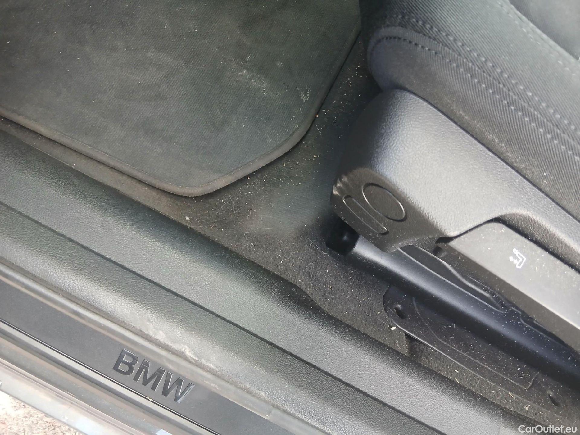  Bmw  Serie 3 BMW  / 2018 / 4P / sedán 318d Auto. #1