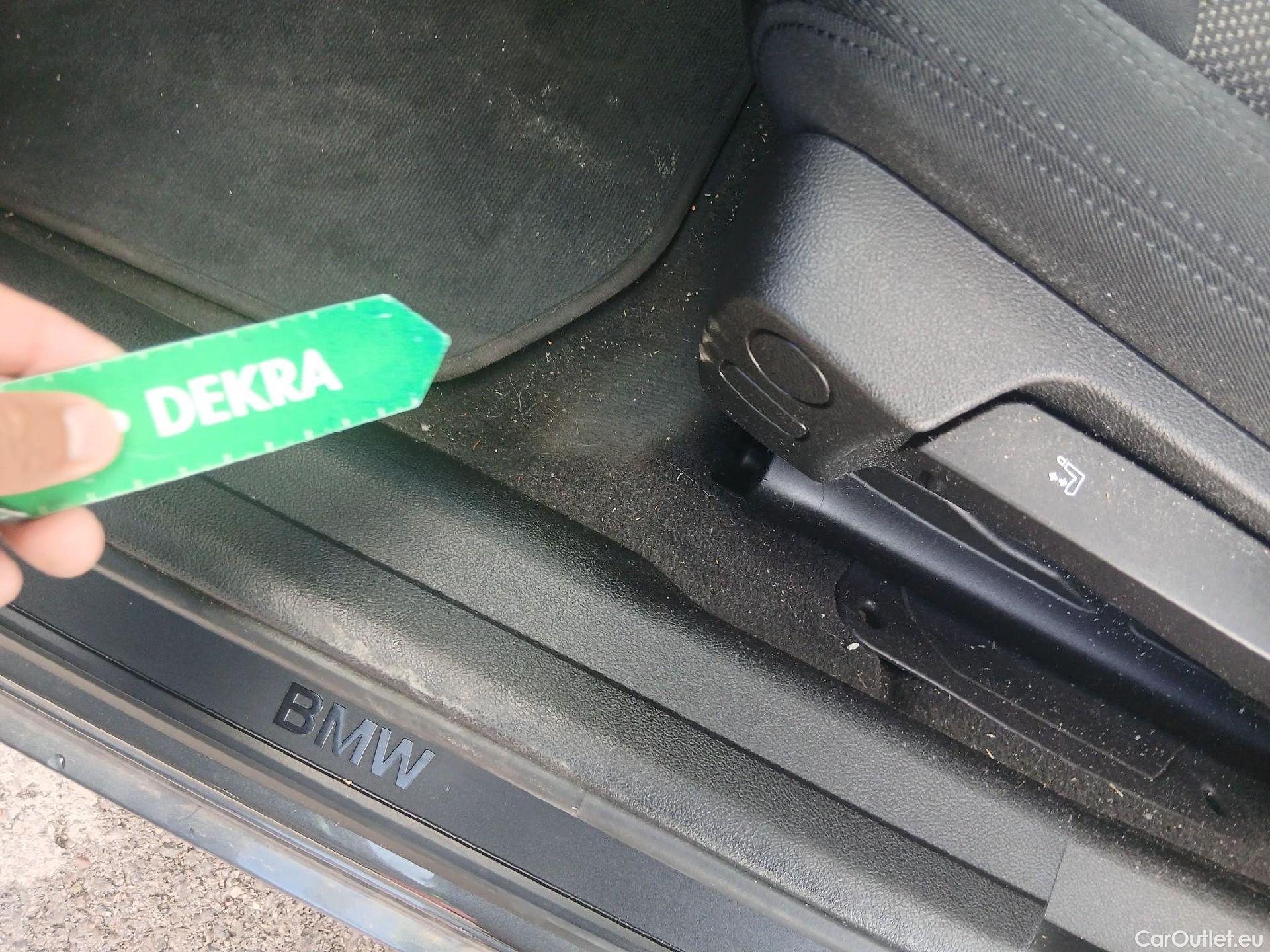  Bmw  Serie 3 BMW  / 2018 / 4P / sedán 318d Auto. #2