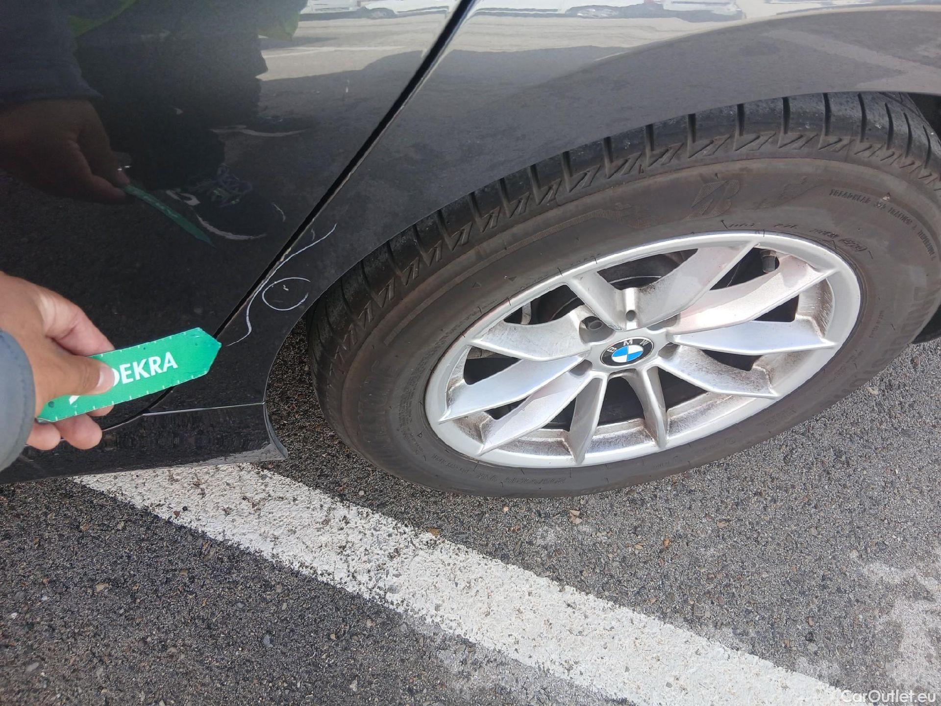  Bmw  Serie 3 BMW  / 2018 / 4P / sedán 318d Auto. #13