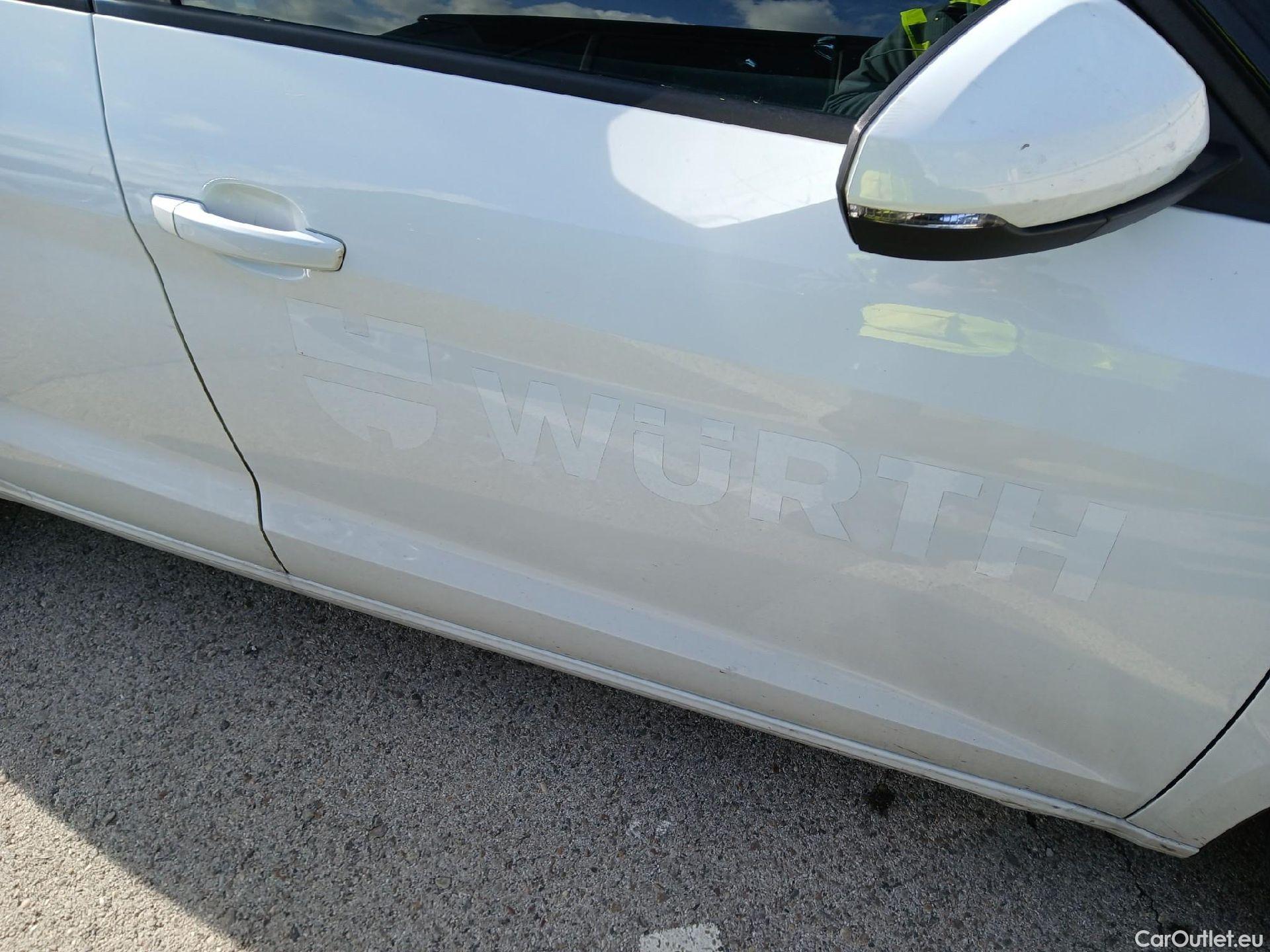  Audi  A1 Sportback AUDI A1 / 2018 / 5P / berlina con portón Sportback Advanced 30 TFSI 81kW (110CV) #12