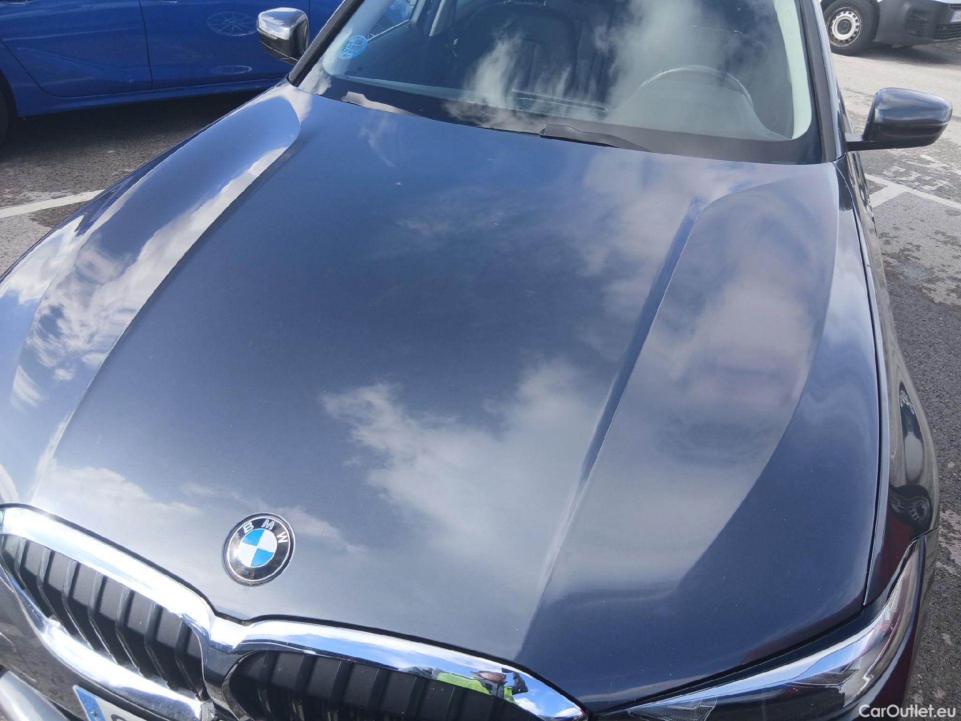  Bmw  Serie 3 BMW  / 2018 / 4P / sedán 318d Auto. #5