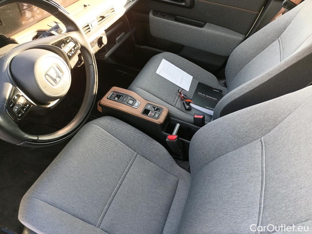  Honda  E HONDA Honda  / 2019 / 5P / brlina con portón Advanc Llantas 17