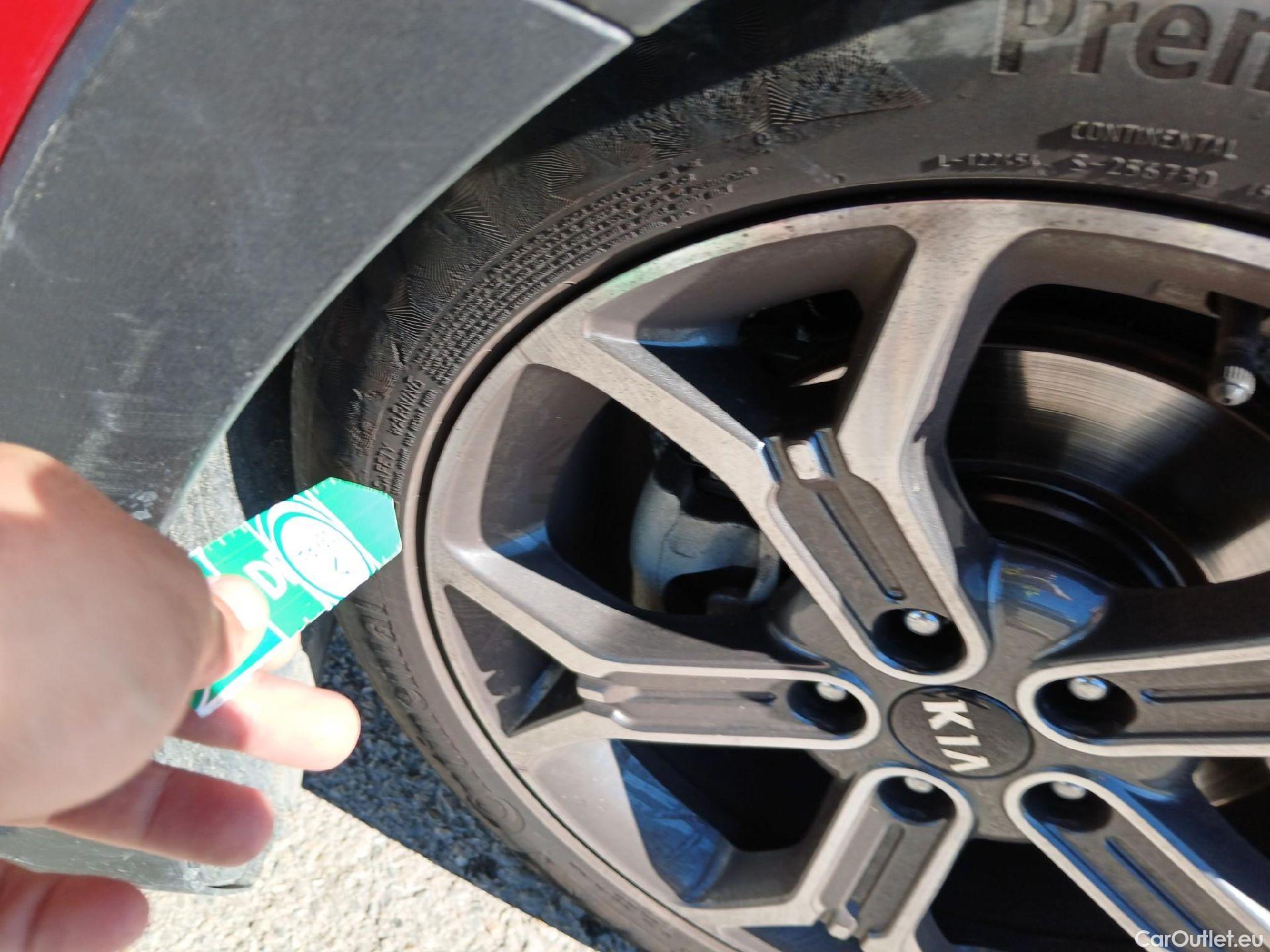  KIA  XCeed KIA  / 2019 / 5P / todoterreno 1.5 MHEV Tech 118kW (160CV) DCT #18