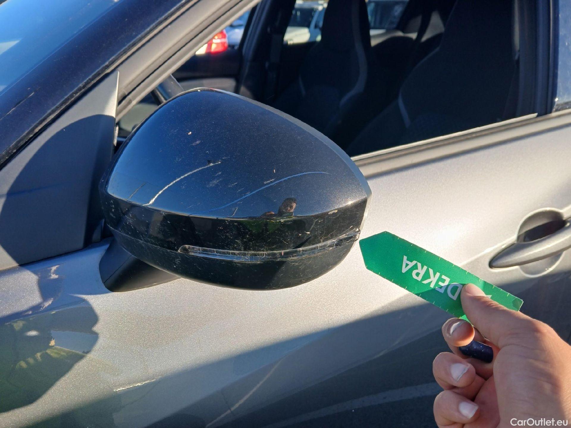  Nissan  Juke NISSAN  / 2019 / 5P / crossover DIG-T 84 kW (114 CV) 6M/T N-Connecta #13