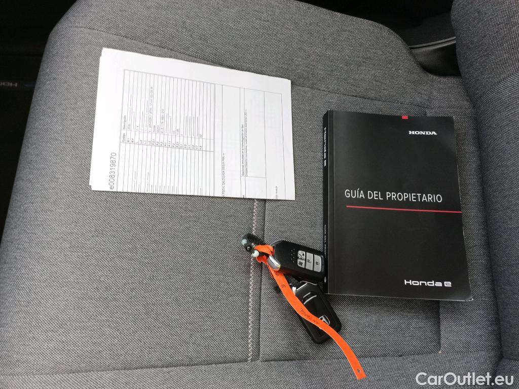  Honda  E HONDA Honda  / 2019 / 5P / brlina con portón Advanc Llantas 17