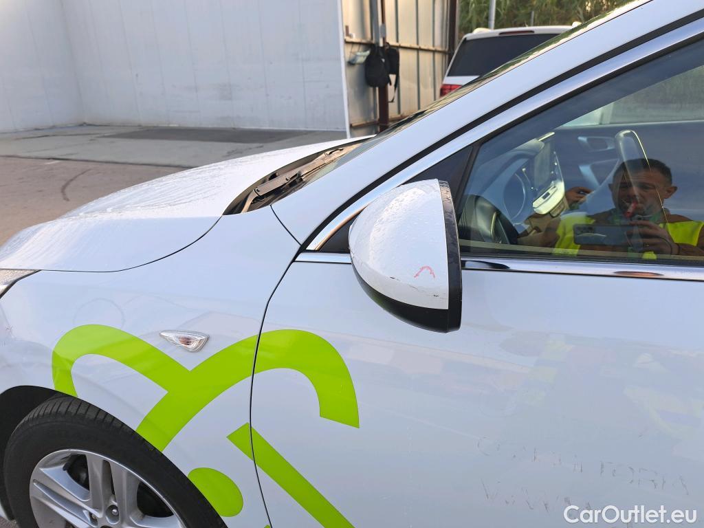  KIA  Cee'd KIA Ceed / 2018 / 5P / berlina con portón 1.6 MHEV iMT 100kW (136CV) Drive #34