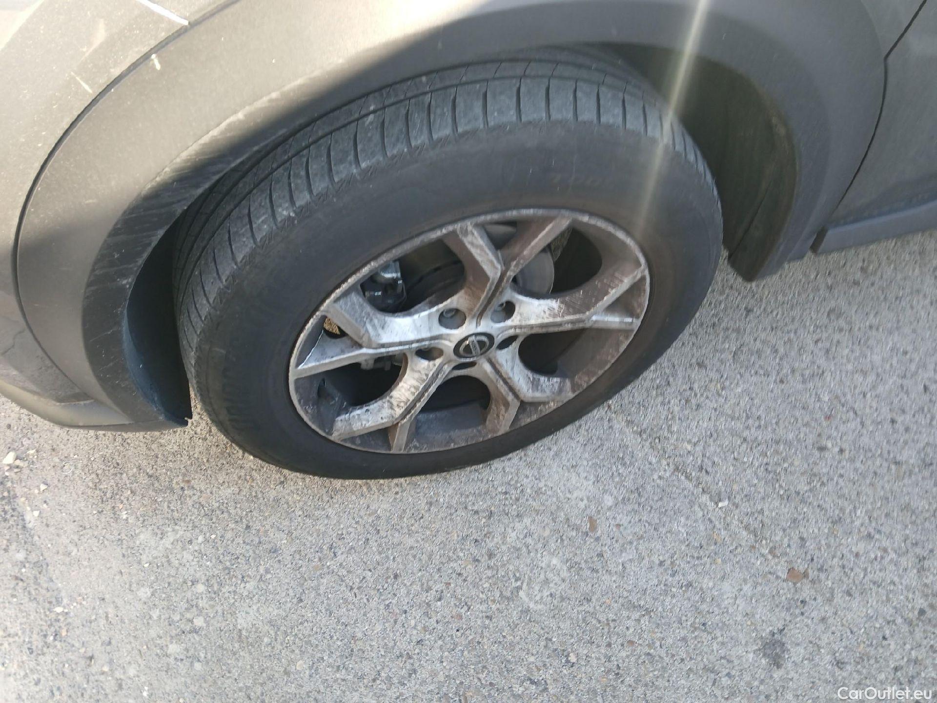  Nissan  Juke NISSAN  / 2019 / 5P / crossover DIG-T 84 kW (114 CV) 6M/T N-Connecta #9