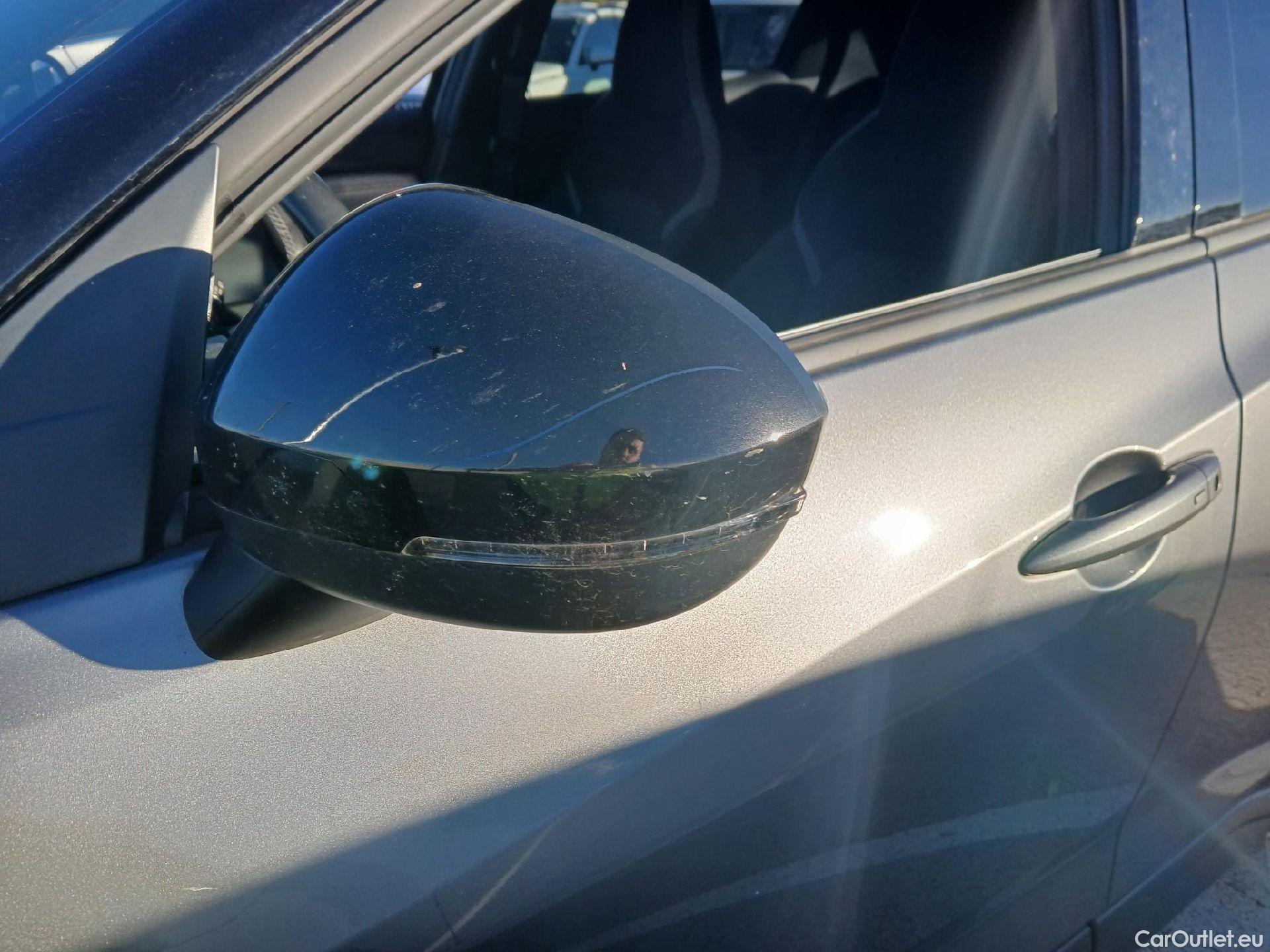  Nissan  Juke NISSAN  / 2019 / 5P / crossover DIG-T 84 kW (114 CV) 6M/T N-Connecta #12