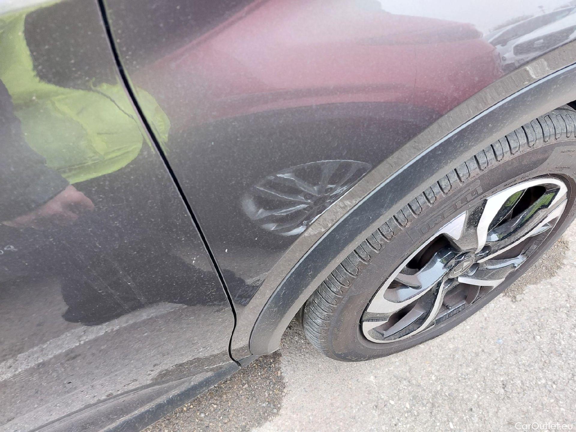  DS  DS7 DS DS 7 Crossback / 2017 / 5P / todoterreno BlueHDi DE 96kW (130CV) Auto. CHIC (AC) #18