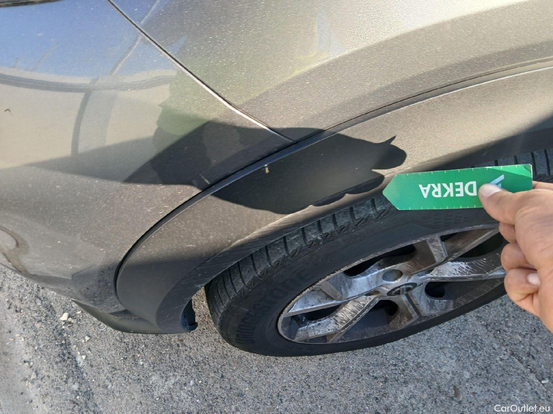  Nissan  Juke NISSAN  / 2019 / 5P / crossover DIG-T 84 kW (114 CV) 6M/T N-Connecta #6