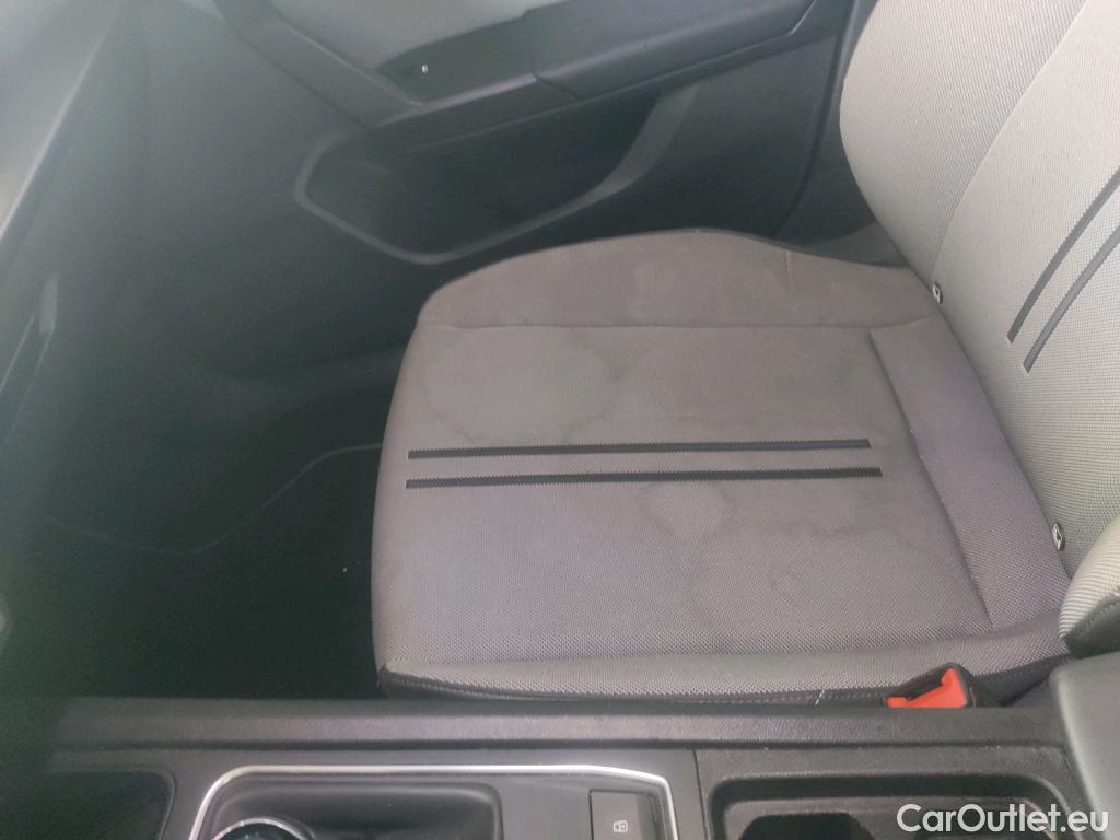  Seat  Leon SEAT Nuevo León / 2020 / 5P / familiar SP 2.0 TDI 85kW Style Go(SP) #6