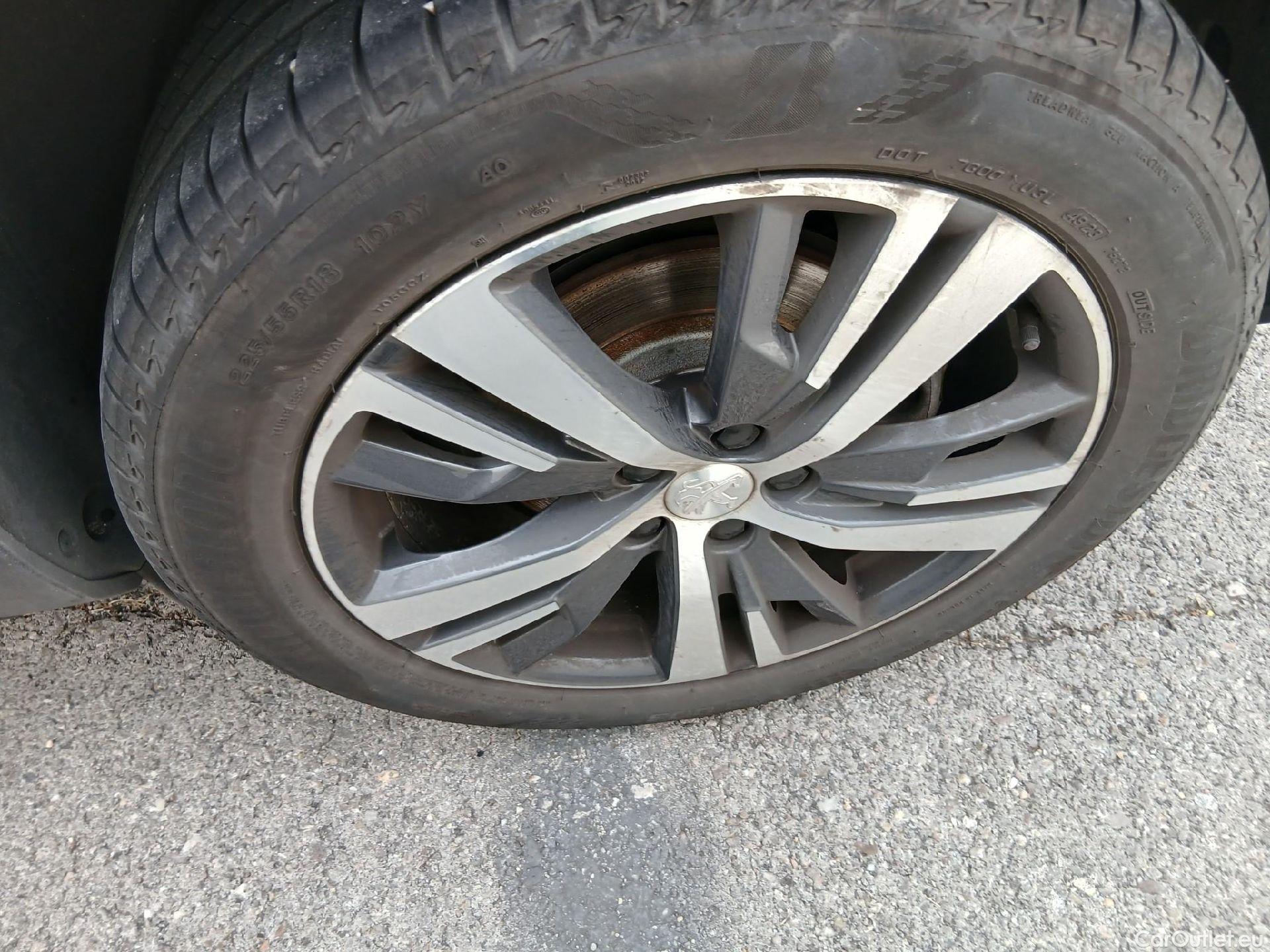  Peugeot  3008  Allure Pack 1.5 HDi 130CV AT8 E6d #11