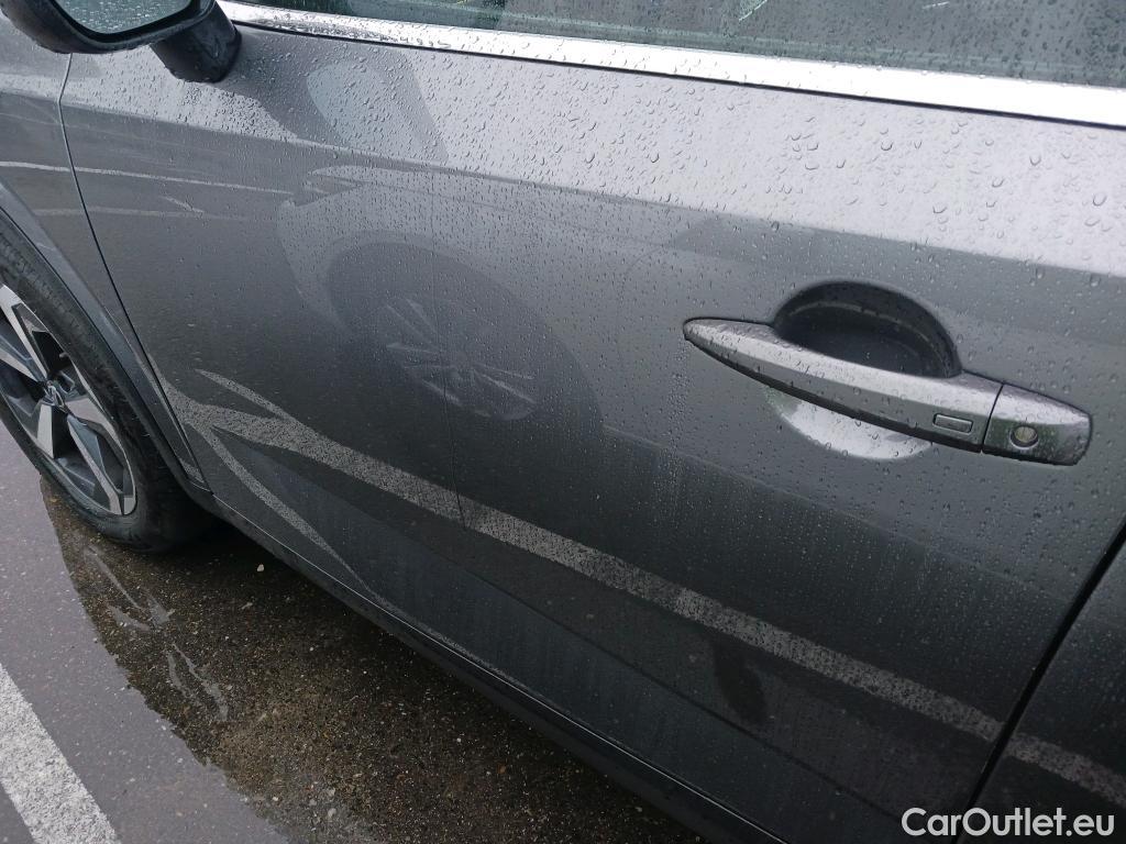  Nissan  Qashqai NISSAN  / 2021 / 5P / todoterreno DIG-T 116kW mHEV Xtronic Premiere Edit.(SL) #1