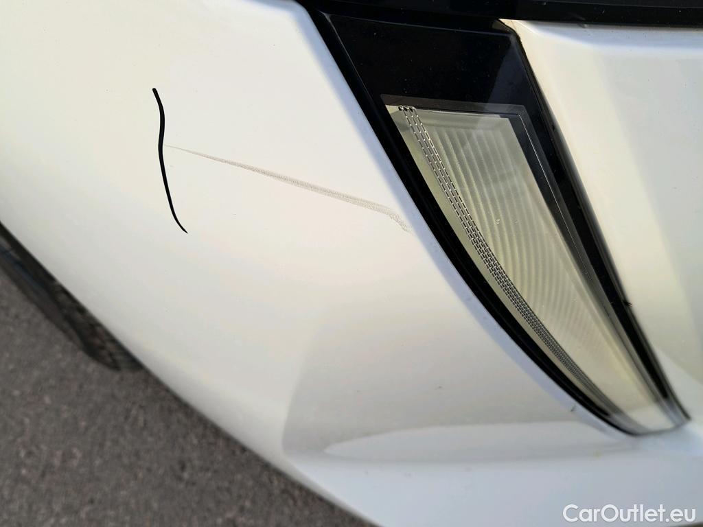  Peugeot  208 PEUGEOT  / 2019 / 5P / berlina con portón PureTech 73kW (100CV) Allure #22