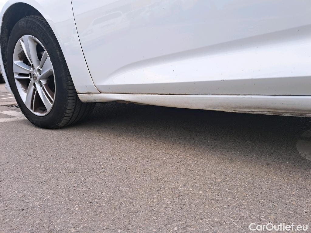  Opel  Insignia OPEL  5p 2G berlina con portón GS 1.6 CDTi 100kW Turbo D Selective #6