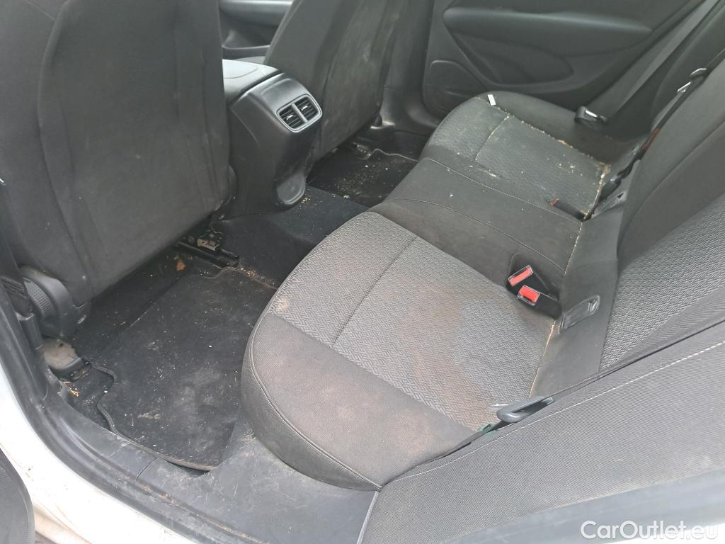  Opel  Insignia OPEL  5p 2G berlina con portón GS 1.6 CDTi 100kW Turbo D Selective #26