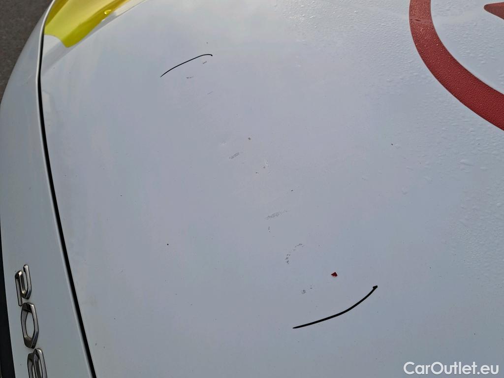  Peugeot  208 PEUGEOT  / 2019 / 5P / berlina con portón PureTech 73kW (100CV) Allure #8