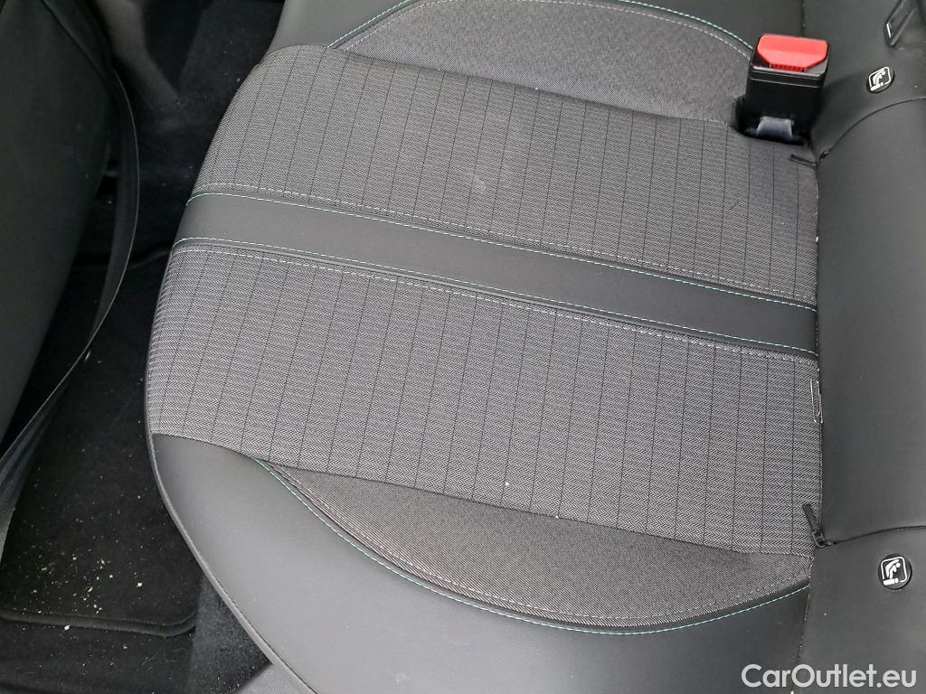  Peugeot  208 PEUGEOT  / 2019 / 5P / berlina con portón PureTech 73kW (100CV) Allure #20