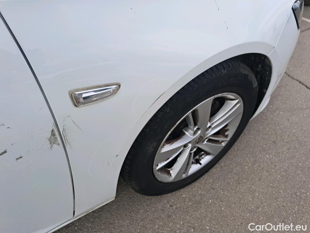  Opel  Insignia OPEL  5p 2G berlina con portón GS 1.6 CDTi 100kW Turbo D Selective #18