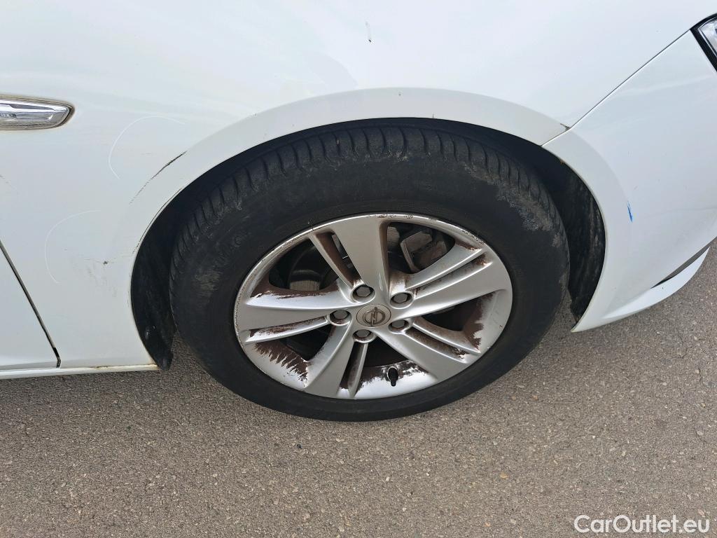  Opel  Insignia OPEL  5p 2G berlina con portón GS 1.6 CDTi 100kW Turbo D Selective #28